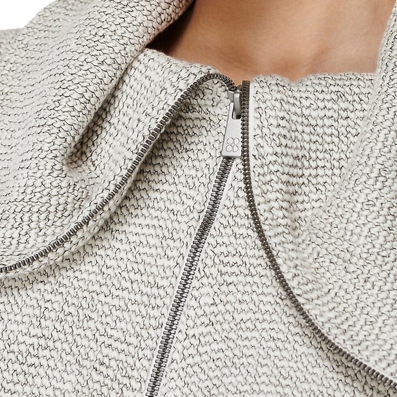 Sweaty Betty- Restful Bouclé Zipneck Sweatshirt - Picture 8 of 16